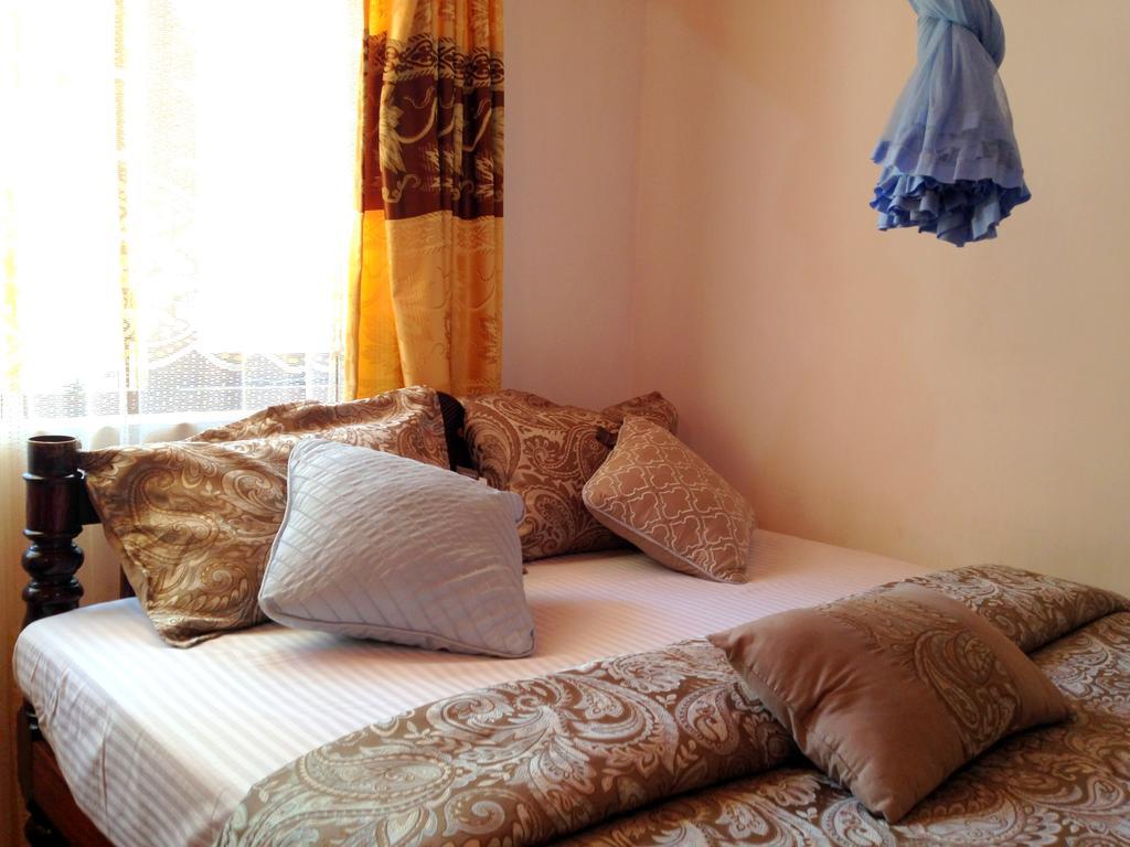Eeshani Guest Inn Ella Ngoại thất bức ảnh