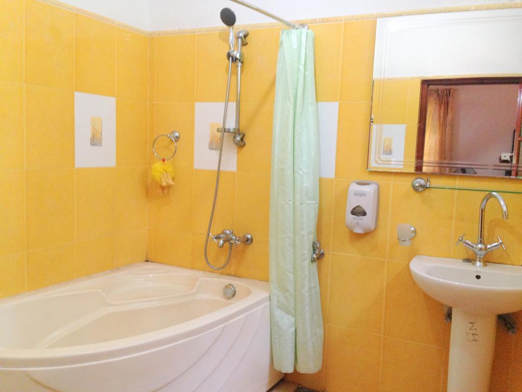 Eeshani Guest Inn Ella Ngoại thất bức ảnh