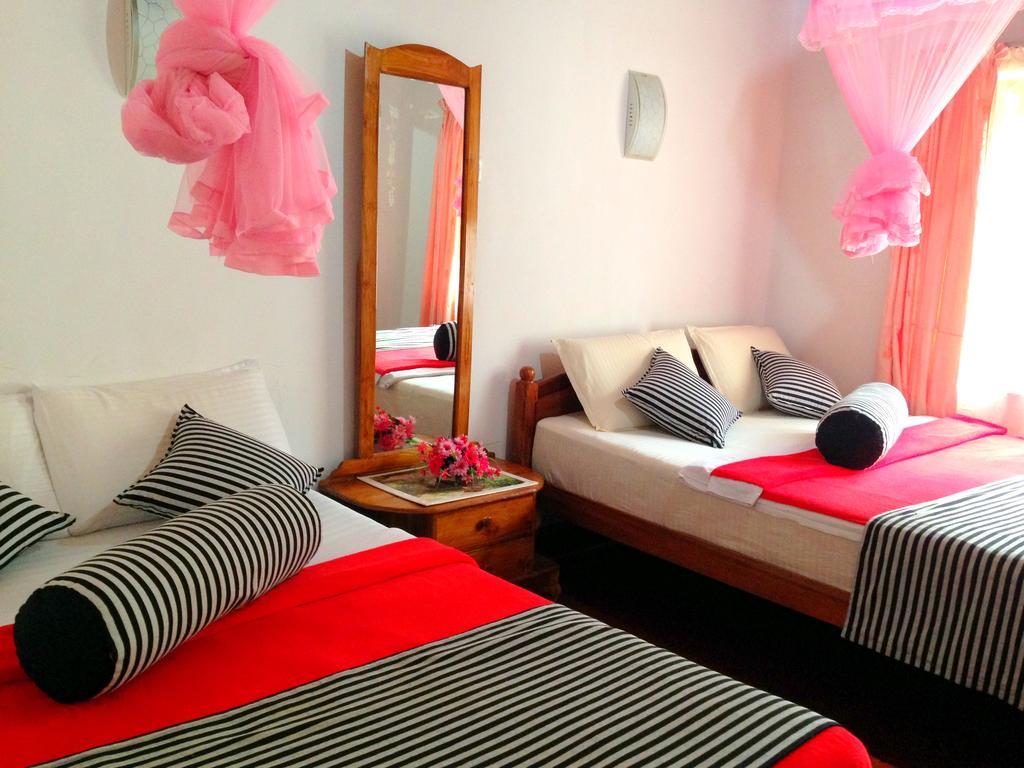 Eeshani Guest Inn Ella Ngoại thất bức ảnh