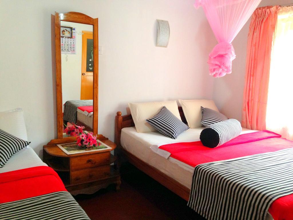 Eeshani Guest Inn Ella Ngoại thất bức ảnh